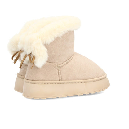 MERCEDES – BOTAS AUSTRALIANAS CON BORREGUITO BEIGE