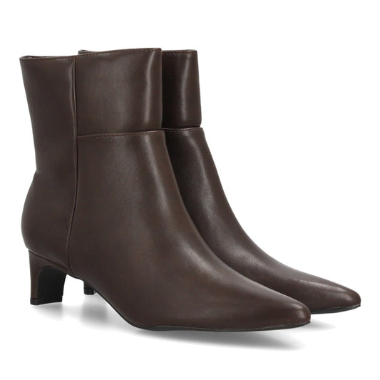 VERÓNICA – BOTINES EFECTO PIEL COLOR MARRÓN