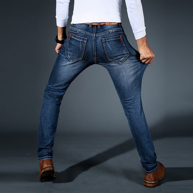 MAX - PANTALÓN DE CORTE MODERNO CON CINTURA AJUSTABLE
